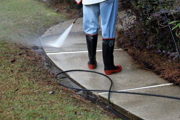 Sidewalk Pressure Cleaning in Fayetteville